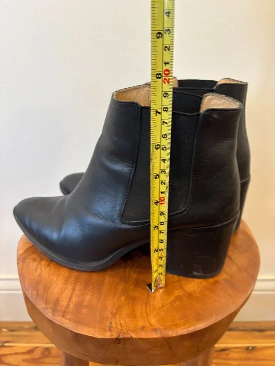 Nisolo Heeled Leather Chelsea Boots - 9.5, Black - Picture 5 of 9